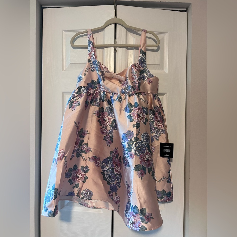 MOVE OUT SALE: NEW Lulu's Floral Women Dress in Pink & Blue